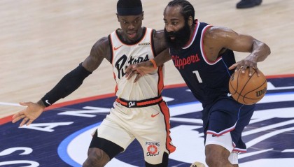 久违了!哈登时隔5年再度砍下50+ 首节疯狂轰下23分