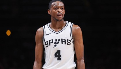 福克斯续约引来骂声一片 沉稳如马刺这次为何冲动了?