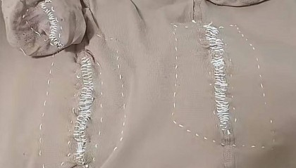 山东一女子扔掉破洞打底裤,妈妈捡回做成“补丁版”:不会再穿,但这是一份爱