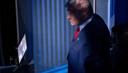 一夜之间,哈里斯丑闻传遍全球!最后时刻,特朗普将彻底翻身?