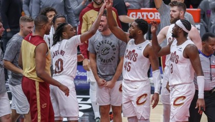 骑士开季15连胜奥秘何在?原料不变但找对了厨子