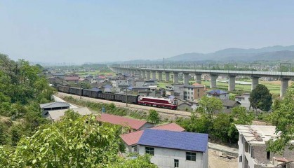铁路部门回应界面新闻报道:焦柳铁路6个区段将陆续安装防护栅栏