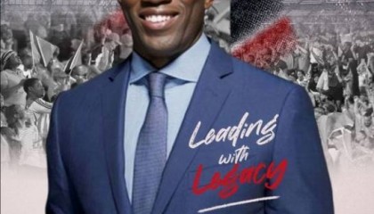 官方:52岁曼联传奇前锋约克成为特立尼达和多巴哥队主帅