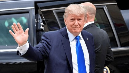 美国人天塌了!中方向全世界宣布:不许帮美国,看谁敢动一下