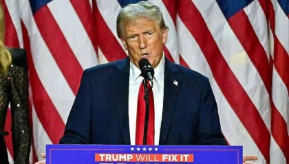 美国不敢再狂了,特朗普4字喊话中国,话音刚落,中方火速回应