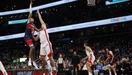 格林29+8瓦兰18分 申京26+10火箭大胜送奇才3连败