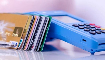 信用卡“退潮”:三年蒸发9200万张,有人逾期还款2天利息超1000元