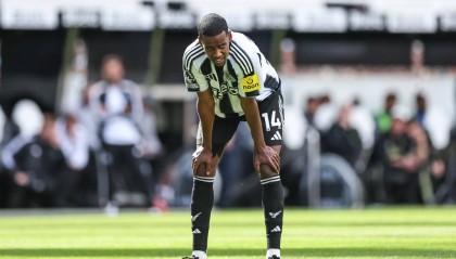 信号收到!利物浦将1.3亿镑报价伊萨克 骂人哥盘活全场