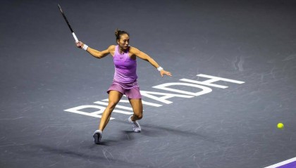 祝贺!郑钦文晋级WTA年终总决赛四强