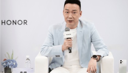 荣耀CEO李健国内首秀:“荣耀没死,这帮人拼了命”