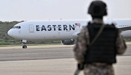 力度升级,美国最高法院允许用战时法案驱逐移民