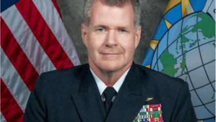 美司令:解放军对台兵力增至42个旅,已构建1600公里“死亡闭环”,美航母存活率不足三成