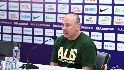 澳大利亚狂胜76分 主帅:目标夺冠 中国女篮是最大对手