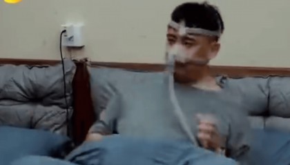黄磊回应戴呼吸机睡觉:那不是抢救的呼吸机,就是辅助睡眠