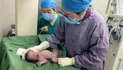 济南一位60岁孕妇产下男婴,街道:系家中二孩,可申领育儿补贴