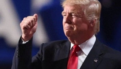 重磅!特朗普对华态度180度大变,中国外长隔空回应,措辞不简单