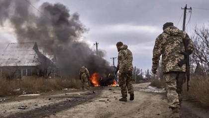 局势失控!被“踢出”停火谈判桌后,欧洲紧急开会,乌克兰还有强援
