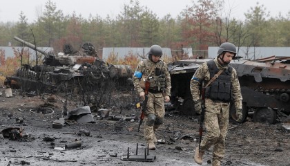 普京走了一步妙棋！知道保不住叙利亚，俄罗斯紧急“杀进”美国后院