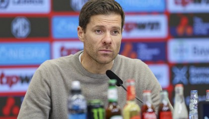 德媒:勒沃库森主帅阿隆索和维尔茨或将明年夏天联手加盟皇马