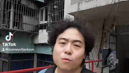 重庆小哥把“上班之路”发到网上,全世界网友惊呆了!