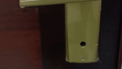 云南3名女生因门锁损坏被困民宿,错过考研最后一科!最新回应