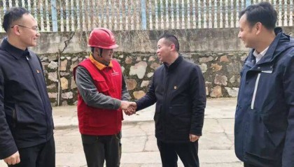 国网岳阳供电公司:久久为功,“电骆驼”授旗再出发