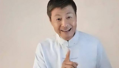 从相声奇才到“阶下囚”,当红时抛下冯巩移居海外后,刘伟怎样了