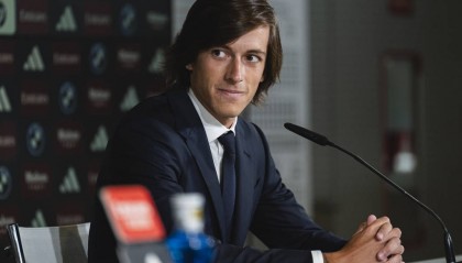 阿尔卡拉斯夺冠与皇马的深厚联系:辛纳退赛背后的故事与影响