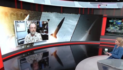 美国中央情报局前分析师:拜登就像“自杀式炸弹袭击者”