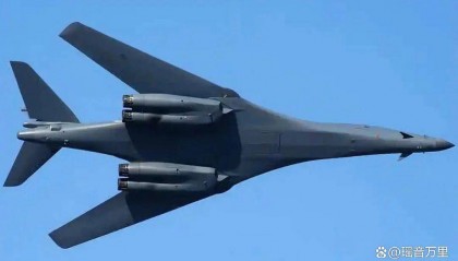 美轰炸机开路,菲战机飞越黄岩岛,解放军055编队直插菲腹地!