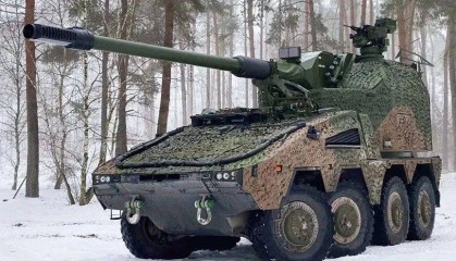德国宣布将向乌克兰提供54辆RCH,155自行榴弹炮,乌军炮兵损失惨重