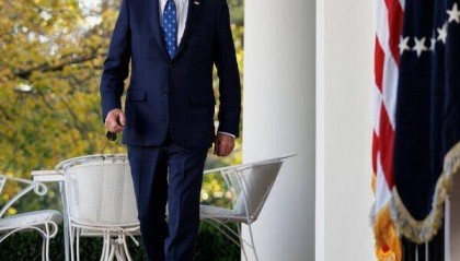 外媒:拜登承认,因数量众多,他曾使用自动签字笔签署赦免令,“但每个决定都由他作出”