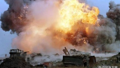 欧洲内讧,泽连斯基被要求撤军,俄罗斯定下2025年首要目标!