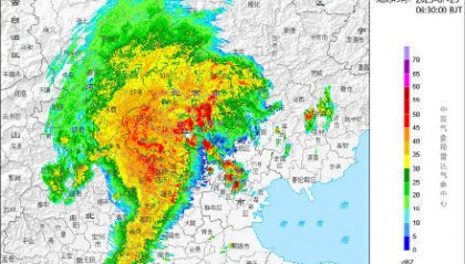 北京七区已现暴雨或大暴雨 早高峰城区及北部地区仍有明显降雨 注意出行安全!