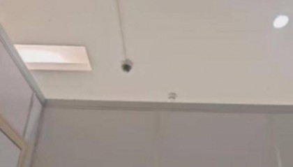 女子称三甲医院放射科更衣室有摄像头,医院:用于拍摄机房门口,考虑安装隔板消除误会