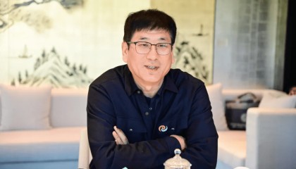 曹杰,培植个人势力,为亲属谋求特殊待遇