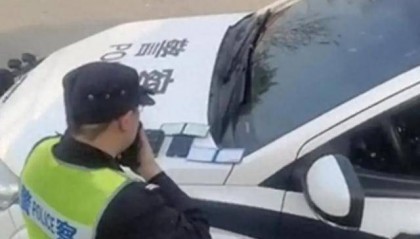 交警服务区叫醒司机开罚单,最新回应