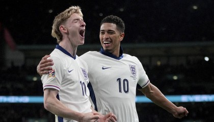 欧国联-凯恩破门贝林厄姆造红牌+2助攻 英格兰5-0升入A级