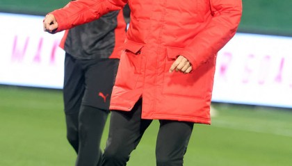 AC米兰重磅签约!2000万欧元引进热那亚后卫德温特,未来可期!