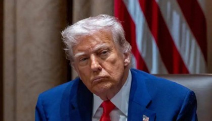 特朗普态度骤变玄机!不再加关税,中国精准反击奏效,如何揭开美方经济崩溃背后的真相?