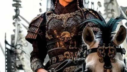 出品方回应那尔那茜从《镖人》主演名单消失,此前其被通报涉嫌高考报名材料造假