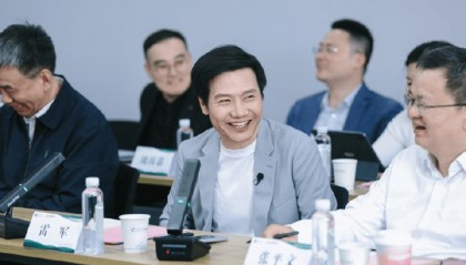 雷军回应如何保持好身材:英语不好已经让母校“蒙羞”,不能再形象欠佳