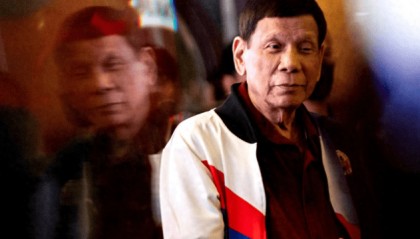 杜特尔特走了步险棋，刚回国就被捕，这一回，必须和马科斯斗到底