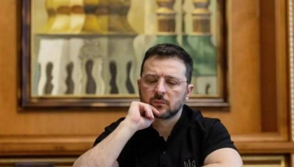 泽连斯基下令连夜换人,乌克兰39岁女总理刚一上台,就誓言要和俄罗斯打到底!