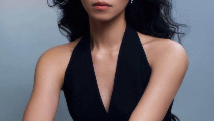 那尔那茜是时候正面回应公众的质疑了丨时评