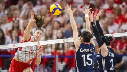世界联赛总决赛惜败波兰无缘四强,年轻的中国女排在成长路上“交学费”