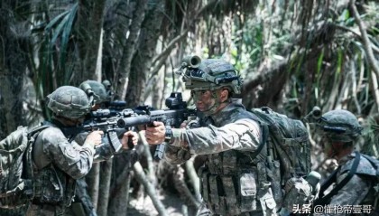 中国特种兵新装备摸秃美军,网友:你跟我说这是解放军?