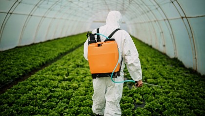 13岁女孩网购农药服用后去世,网购农药实名制别成摆设