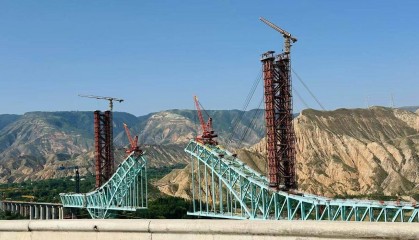 川青铁路尖扎黄河特大桥施工绳索断裂7死9失联,无人机定位失联人员|鱼眼·热点