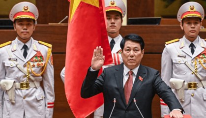 中越关系有变?越南新主席走马上任,对华定位不简单,中方心定了